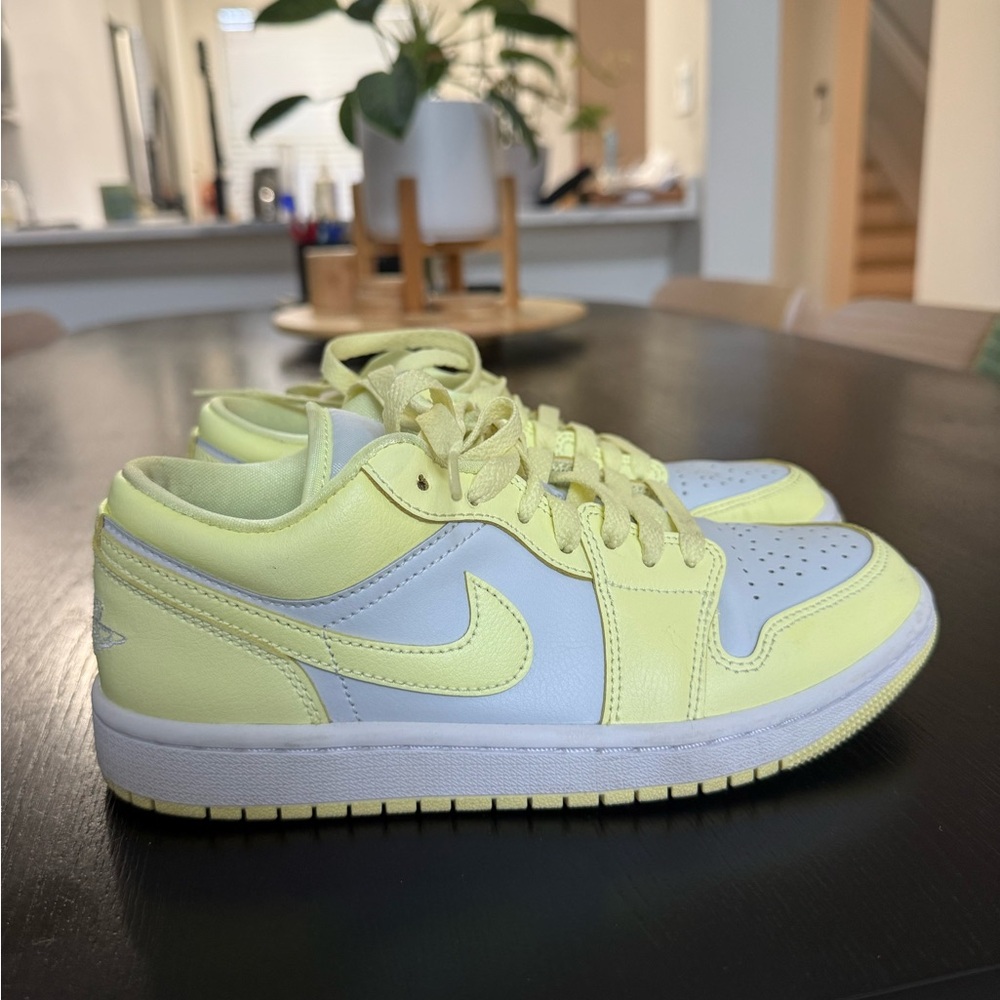 Great Condition! Nike Yellow and White Low-Top Sneakers - Fits like a 7!